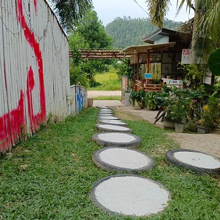 Mil'S Hillside Tourist Inn ซาน วิเซนเต ภายนอก รูปภาพ